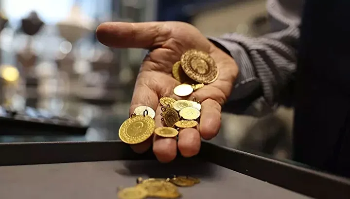Altında Yön Arayışı: Çeyrek, Cumhuriyet Nasıl Etkilendi?